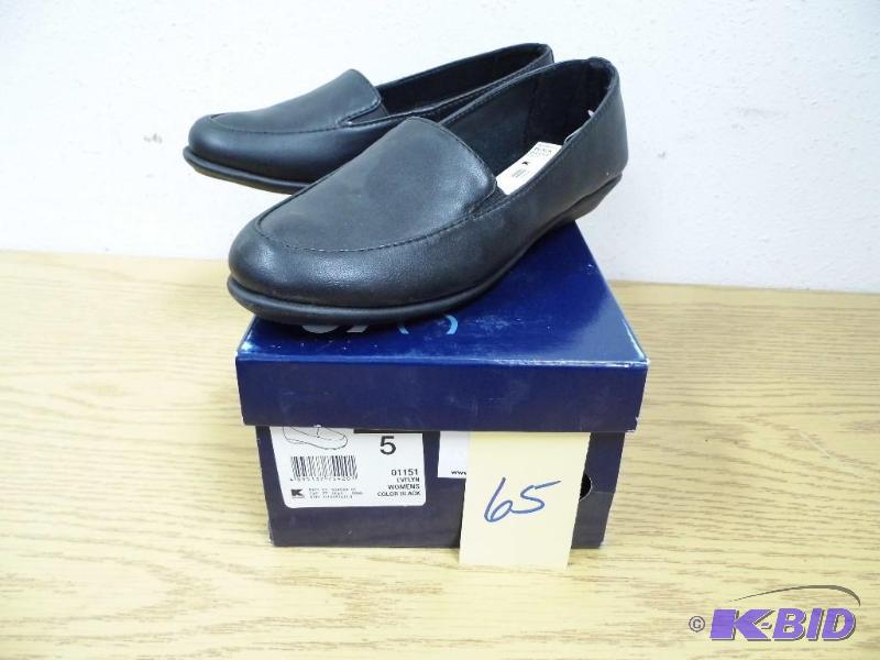 lot 65 image: Basic Edition Shoes
