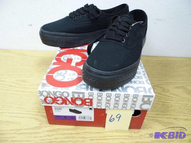 lot 69 image: Bongo Shoes