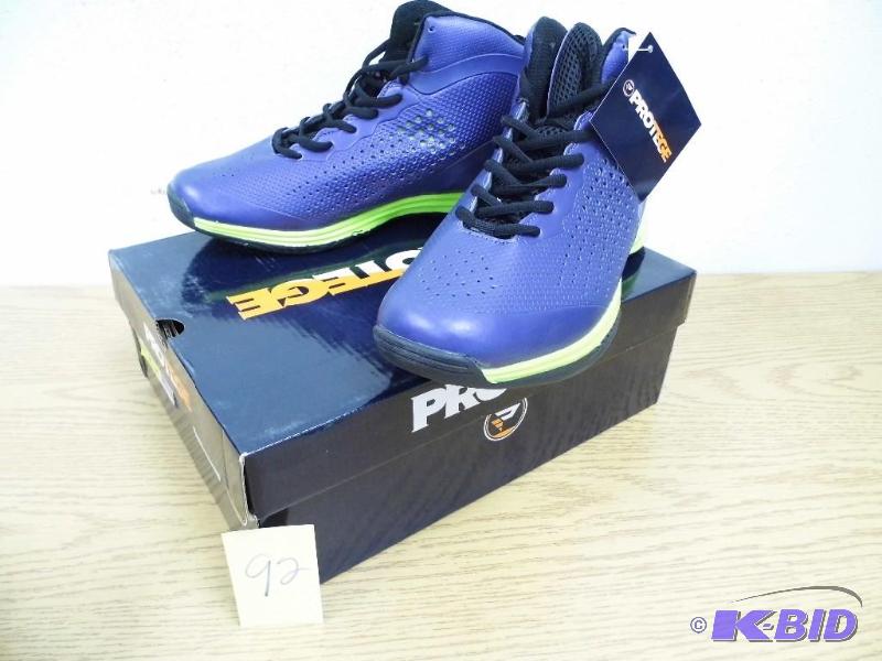 lot 92 image: Protg Sneakers
