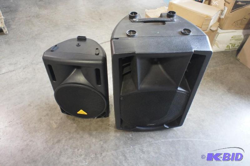 lot 19 image: Pyle 1400 watt max Digital PA Syste...