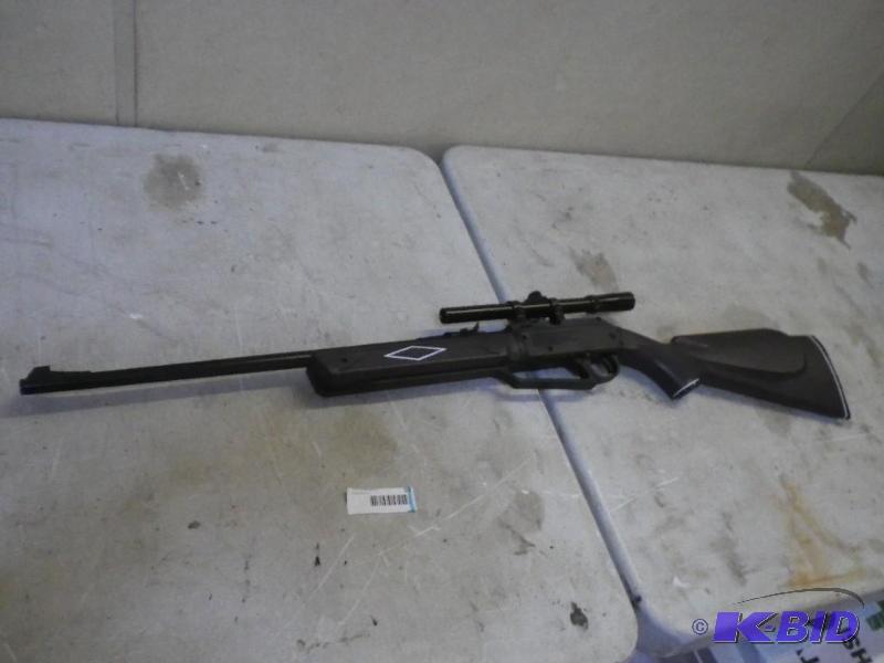 Pump BB gun, works...