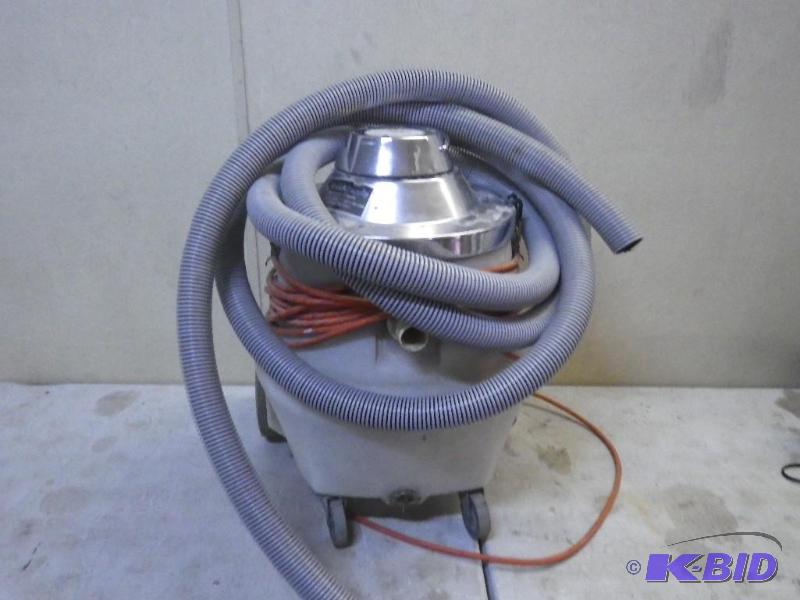 Haku shop vac, works...