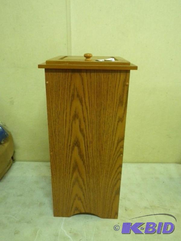 Trash can hamper...