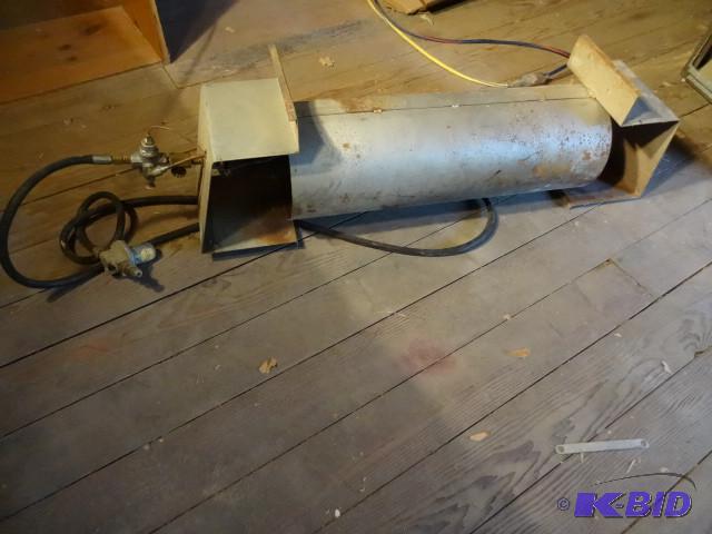 LB white model 322 F propane torped...