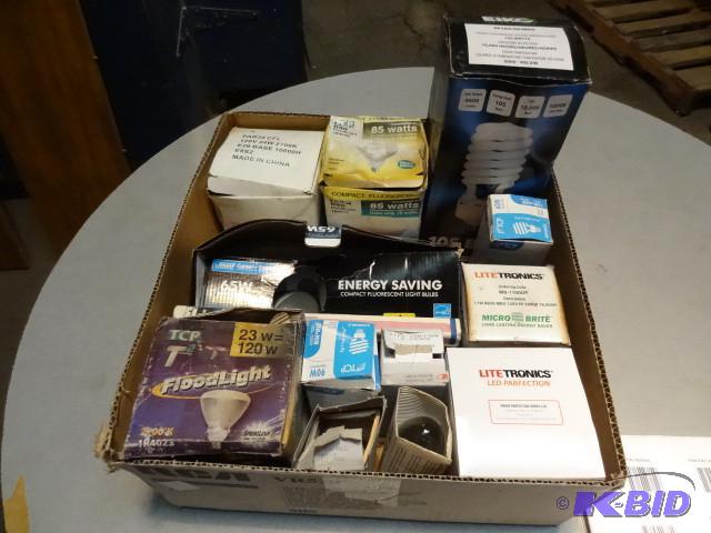 Box of misc light bulbs...