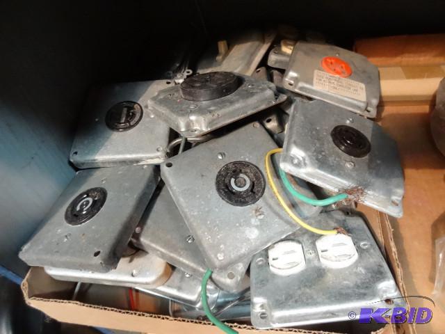 Box of misc recepticles with cover ...