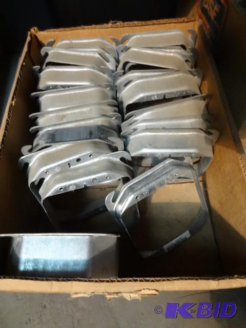 Box of misc mud rings...