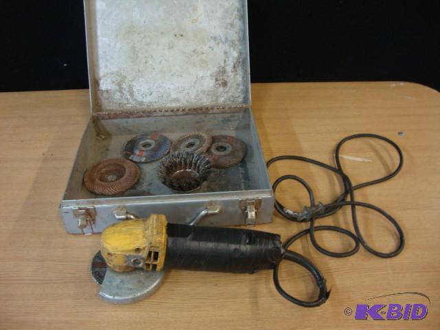 Grinder, appears DeWalt, no power s...