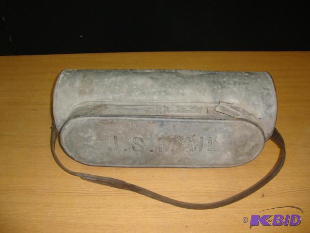 Vintage or Antique US Mail Can, dam...