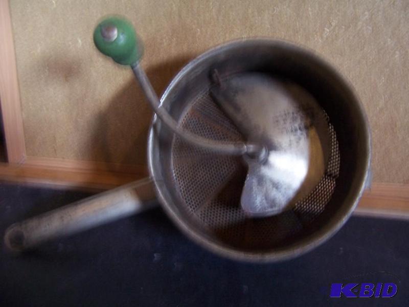 metal sifter (used)...