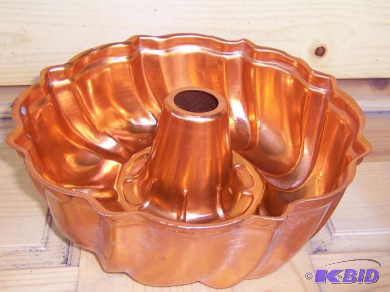 round baking pan...