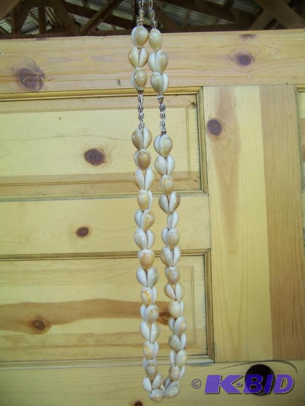 hand crafted sea shell neckless...