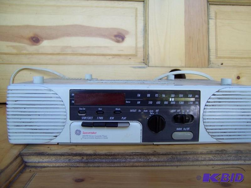 spacemaker amfm cassete player...