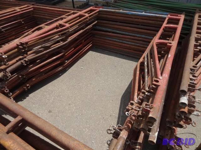 lot 5 image: 16 scaffolding uprights. Walk thru ...