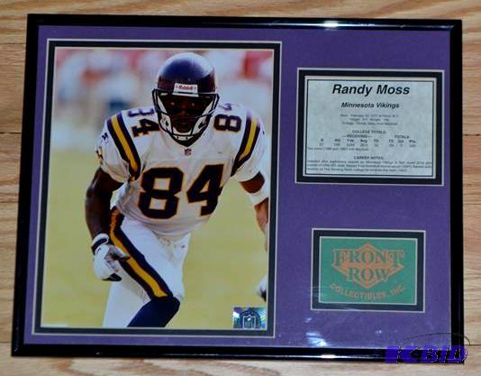 lot 121 image: Minnesota Vikings Randy Moss pictur...