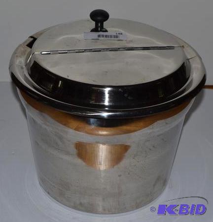lot 148 image: Winco soup pan with lid...