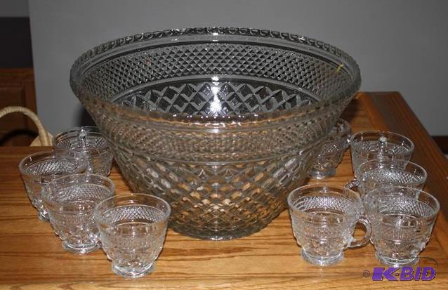 lot 167 image: Anchor Hocking punch bowl set with ...