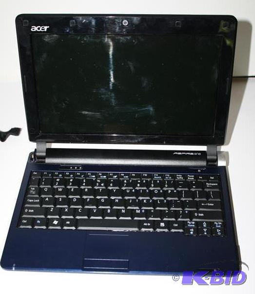 lot 19 image: Acer Aspire One computer in working...