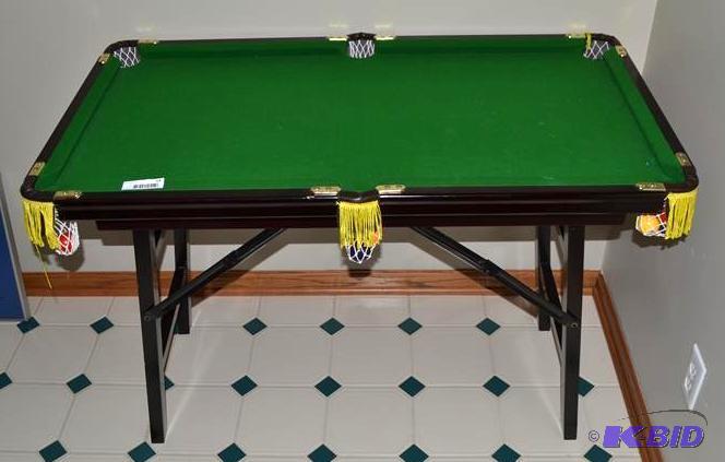 lot 54 image: Mini pool table 44" L x 24&quo...