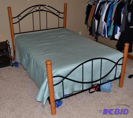 lot 9 image: Bed head and foot board are modern ...