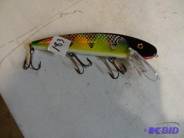 lot 183 image: Musky lure...