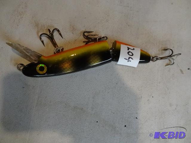 lot 204 image: Musky lure...