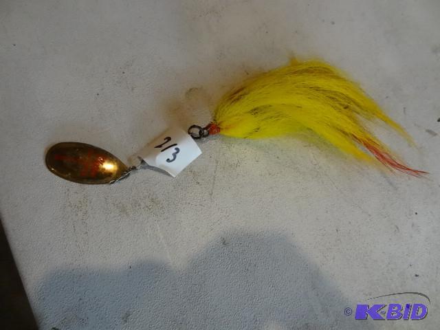 lot 213 image: Musky buck tail lure...