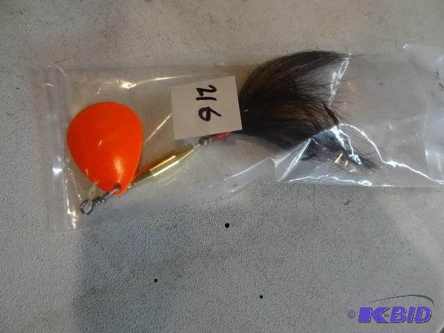 lot 216 image: Musky buck tail lure...