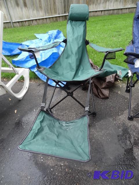 lot 24 image: Fold up lounger chair for outdoor u...
