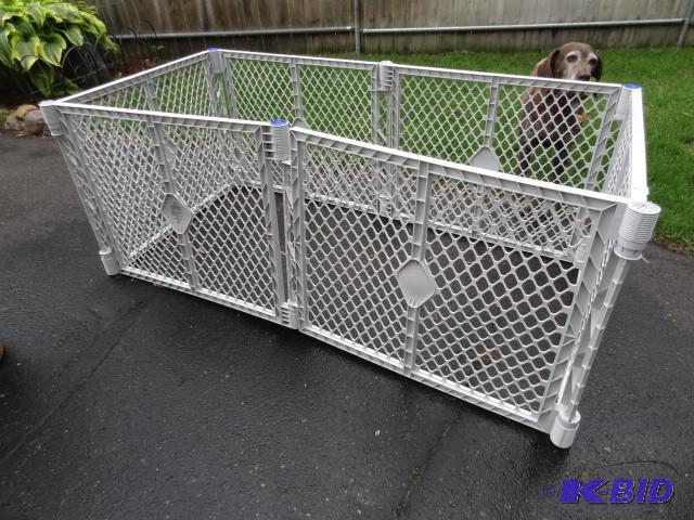 lot 28 image: 34 x 66 x 26 pet corral...