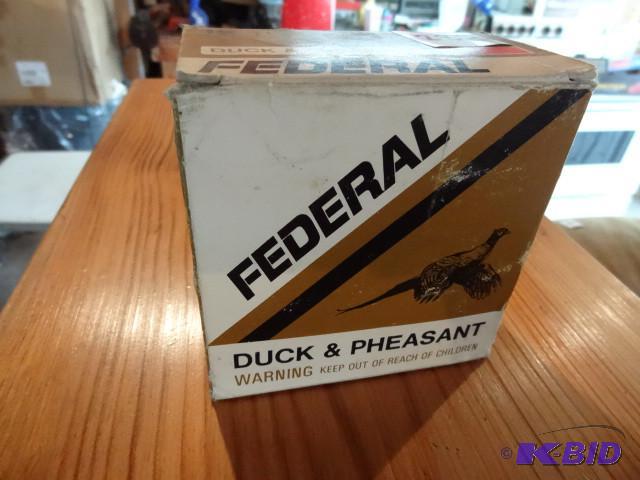 lot 285 image: Federal #6 shot 12 gauge shells. Qt...