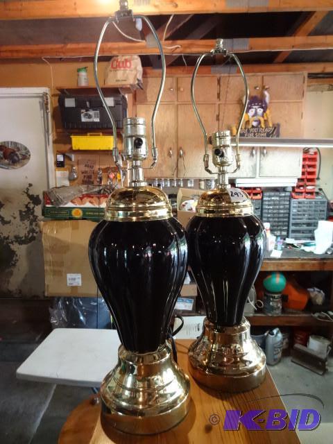lot 293 image: 2 table lamps...