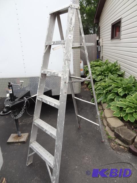 lot 350 image: 6 Aluminum step ladder...