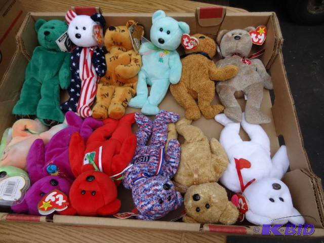 lot 361 image: 12 misc beanie babies...
