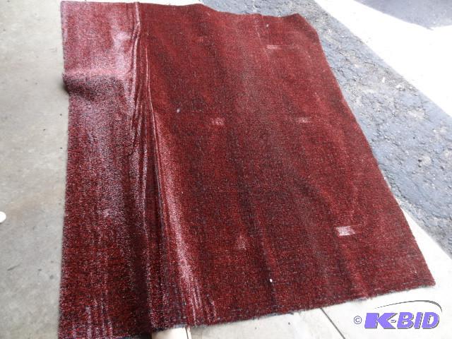 lot 376 image: Outdoor carpeting. 7 x 61...