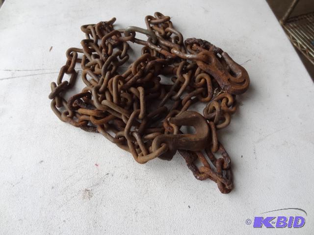 lot 80 image: 12 light duty chain...