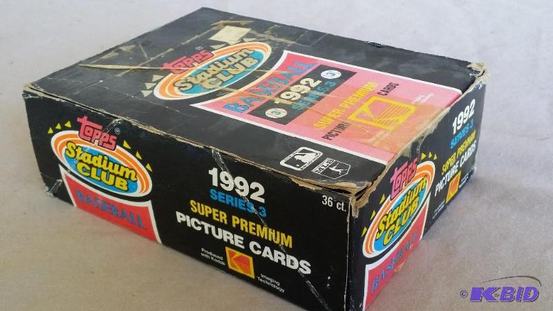 Topps Stadium Club box of 1992 Seri...