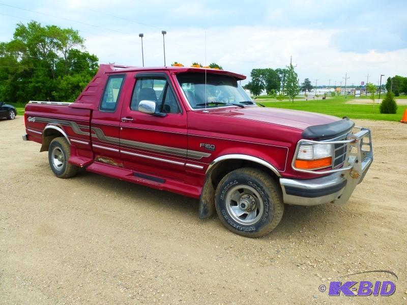 lot 6 image: 1994 Ford F-150 XLT- 4WD &nbspHas...