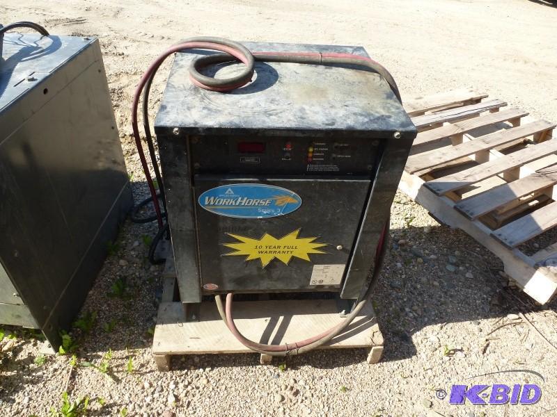 lot 8 image: Forklift Charger system Applied En...