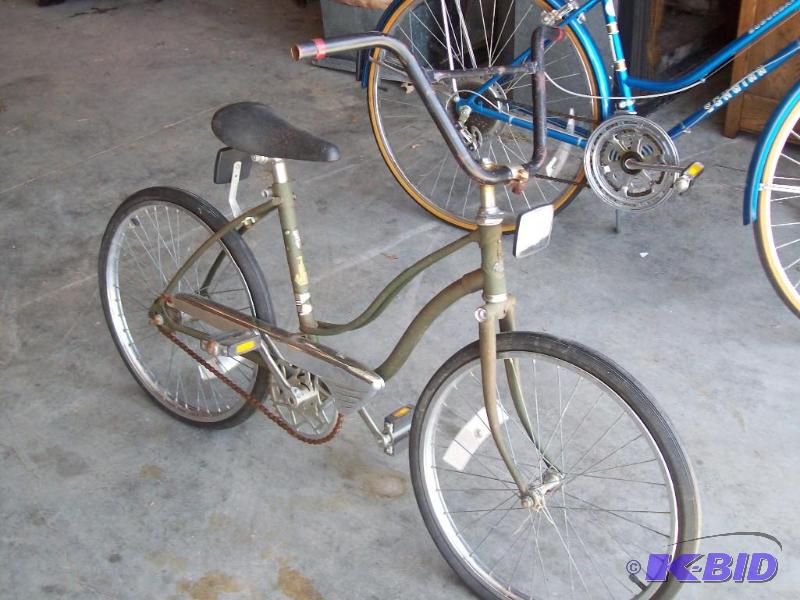 lot 13 image: Bike