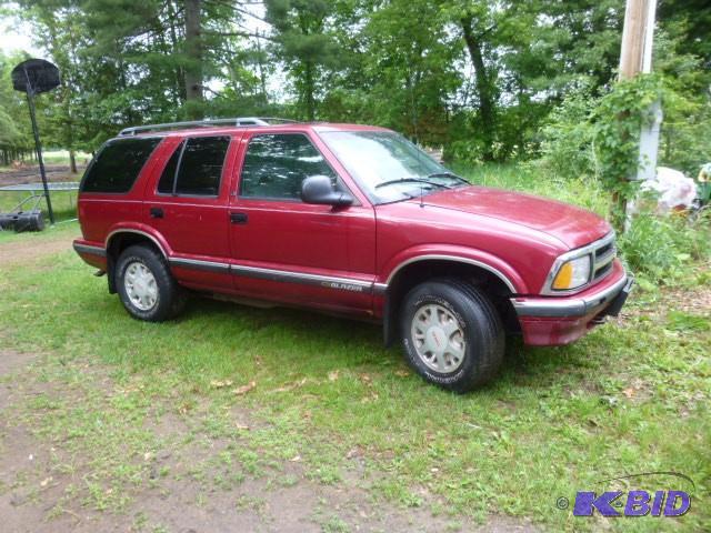 1997 Chevrolet Blazer LS 4 x 4 SUV ...