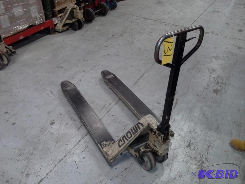 lot 131 image: Pallet Jack