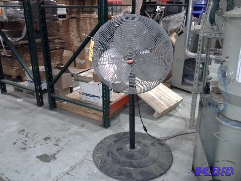 lot 149 image: Floor Fan
