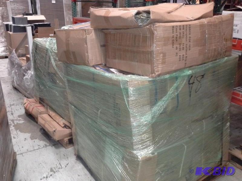 lot 155 image: Plastic Box Bags