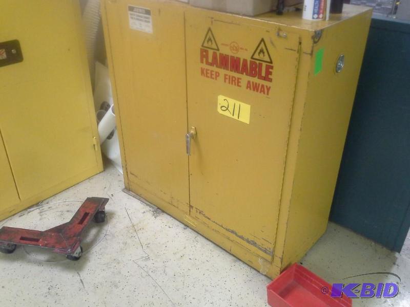 lot 211 image: Flammable Cabinet,