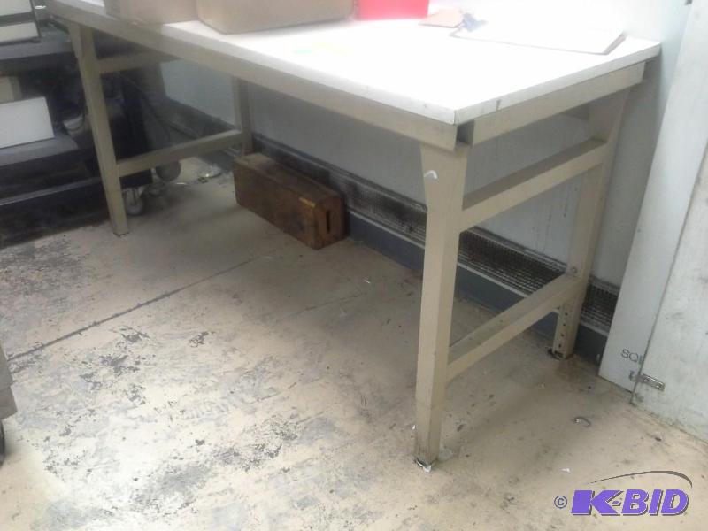 lot 222 image: Work Station Table,