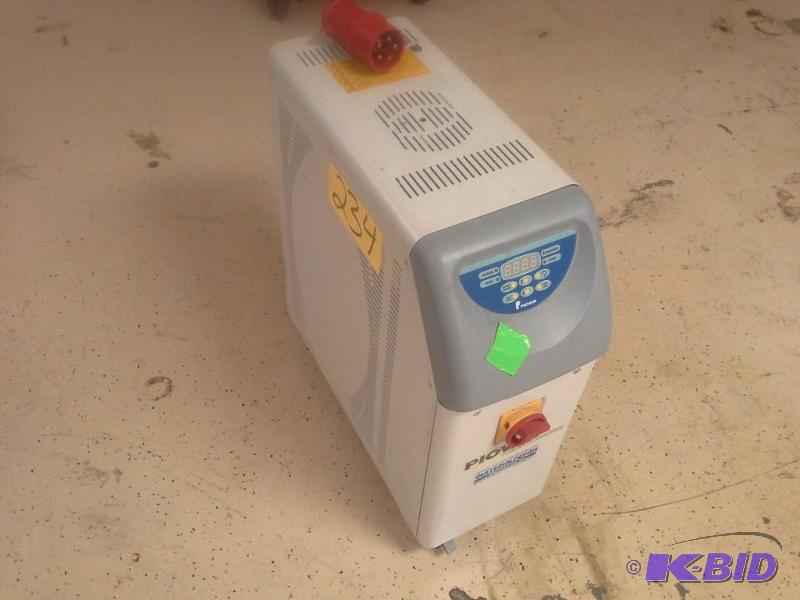 lot 234 image: Plovan Plastic Technology,