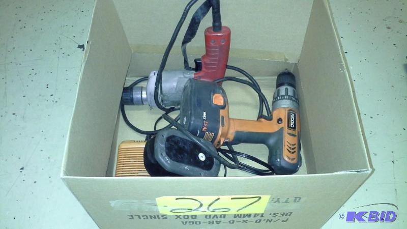 lot 267 image: Cordless And Corded Drills