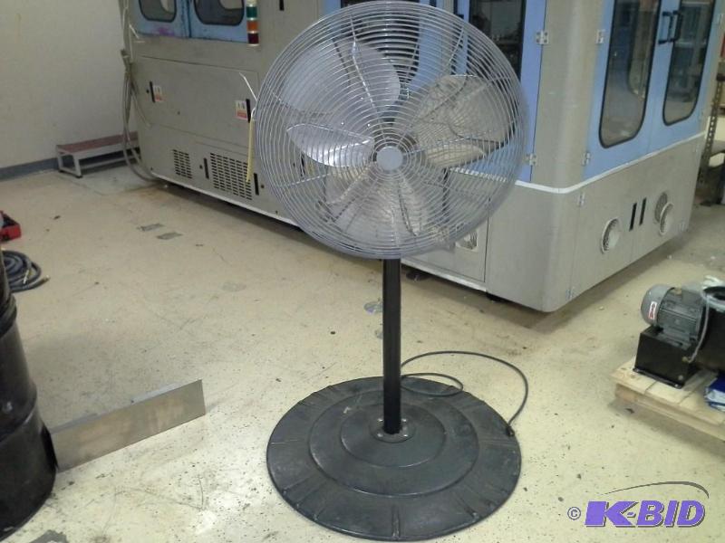 lot 280 image: Floor Fan