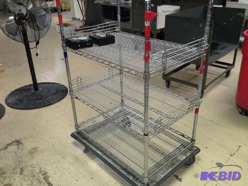 lot 284 image: Metro Style Cart